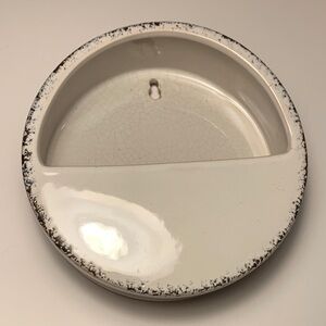 Elegant White Ceramic Wall Pocket Vase for decor